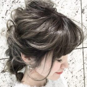 bloomsweet-グレージュカラーでヘアアレンジ