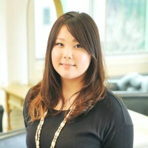 目崎 ひとみ