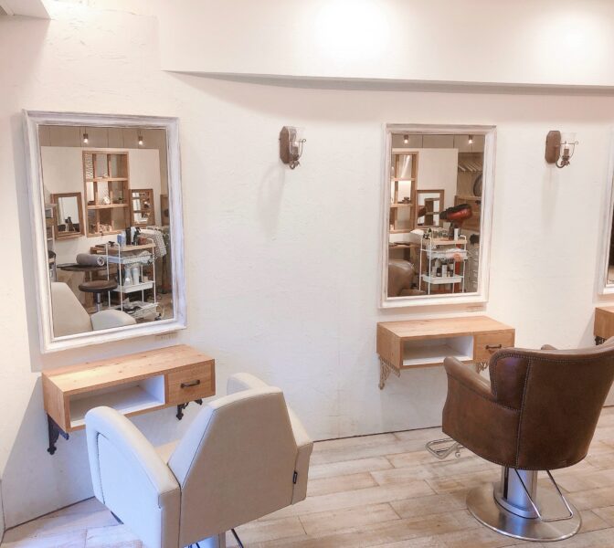 OASIS  HAIR DESIGN