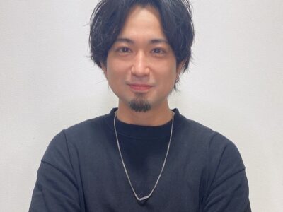 トップスタイリスト/信島 一成（ノブシマ イッセイ）さん