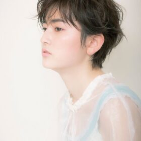 Be_fine_becs-ふわふわ黒髪ショート