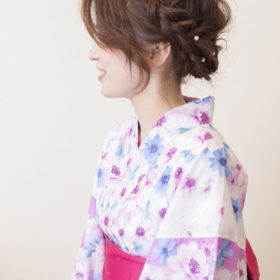 着物のヘアセットの写真
