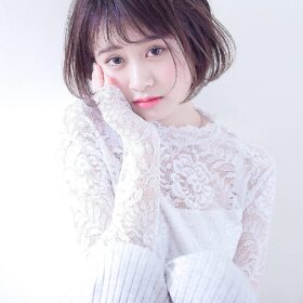 ふわっとナチュラルな大人フラットショートボブの写真