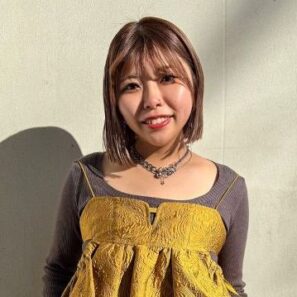大角　実希