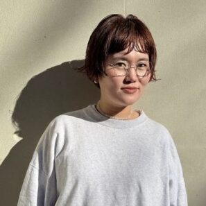 角屋 奈穂