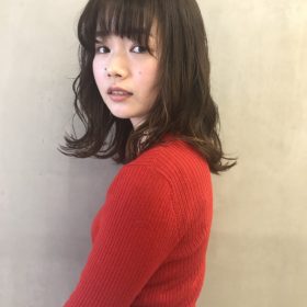 柔らかく透明感のある地毛風グレージュカラーの写真