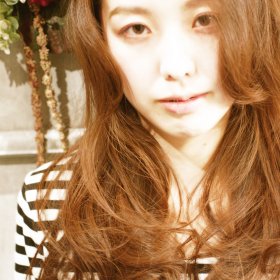 grow-毛先を散らしたセミロング