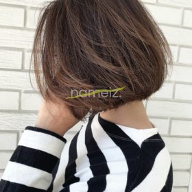 ハンドドライでキマるナチュラルボブの写真