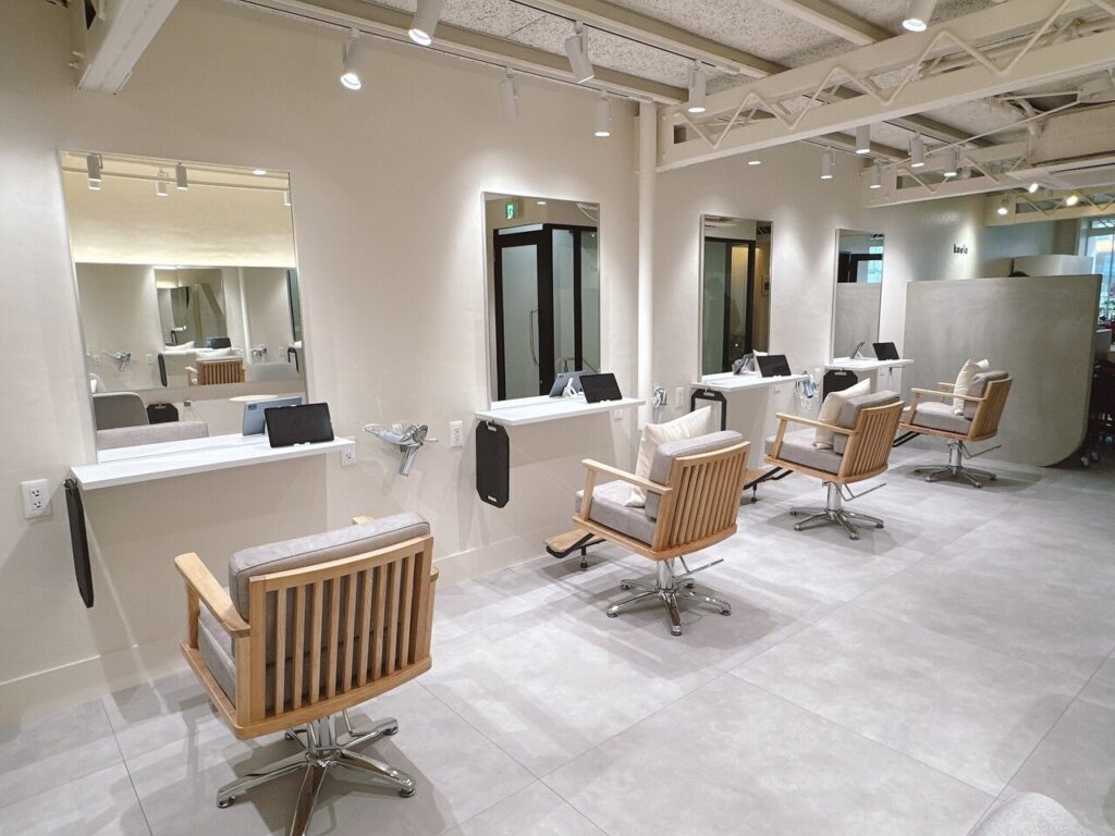 カエラ　バイ　アメリの店内写真