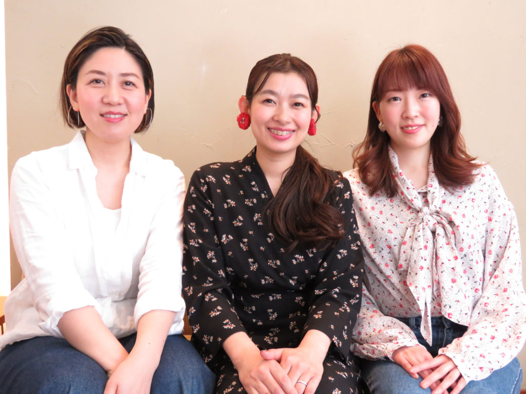 ビギンヘアーの女性スタッフ集合写真
