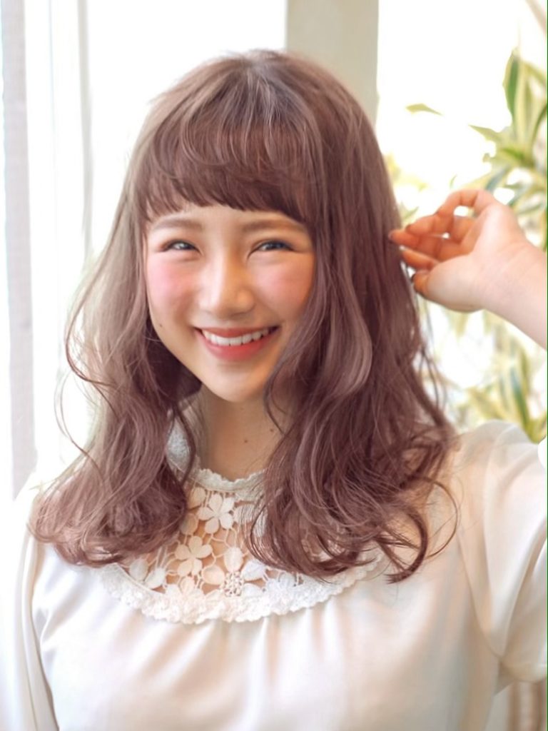 ゆるふわパーマスタイルの写真