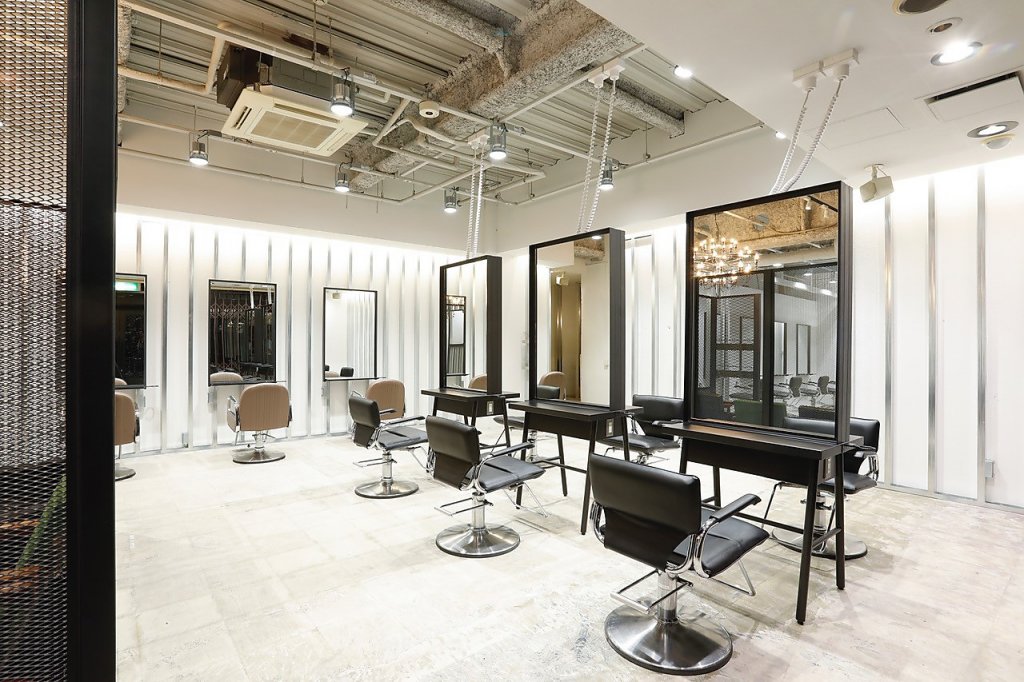 color-クリアーオブヘアーの店内