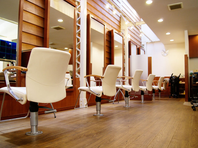 odori-ninki-大通ビギンヘアーの店内