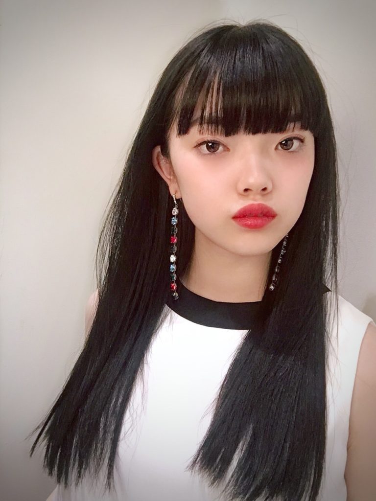 メイカのブルーブラックストレートの写真