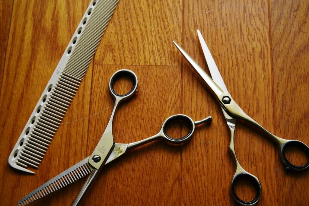 men's-best-salon-はさみ