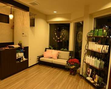 ヘアーデザイン リントの店内写真