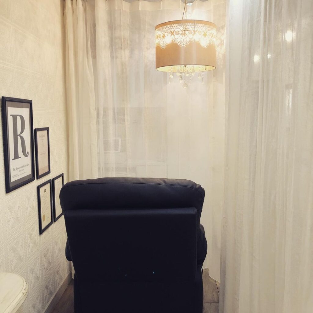 ヘアー サロン レフの店内写真