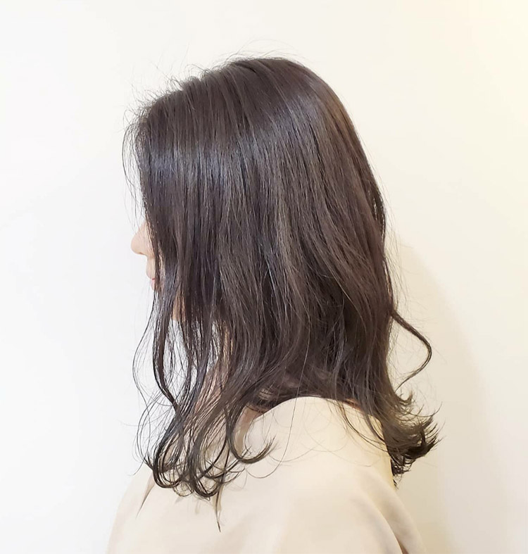 こなれ感のある波巻きミディアムの写真