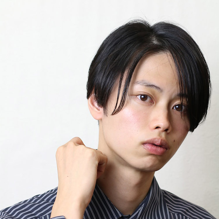 ビファインべクスでカットした男性の写真