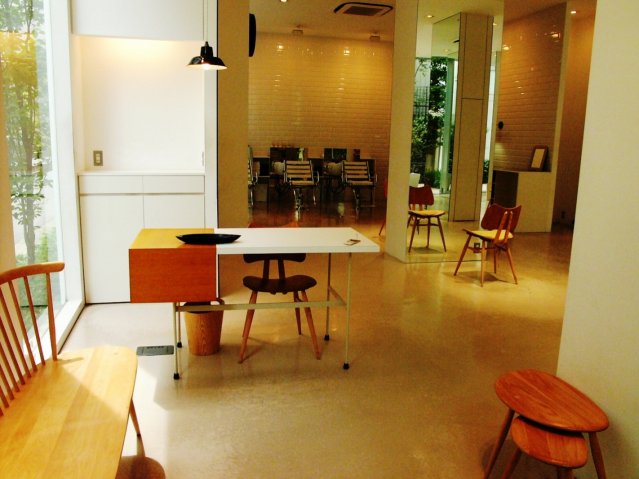 オーダーの店内写真