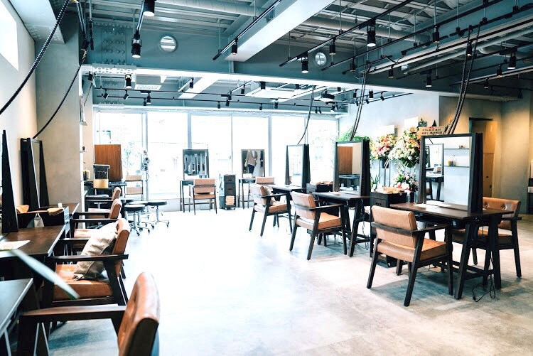 cutmodel-アンアミの店内