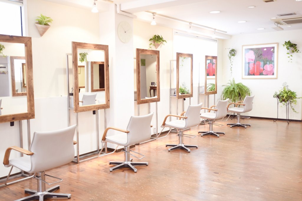 hena-ヘアワークオーパスの店内
