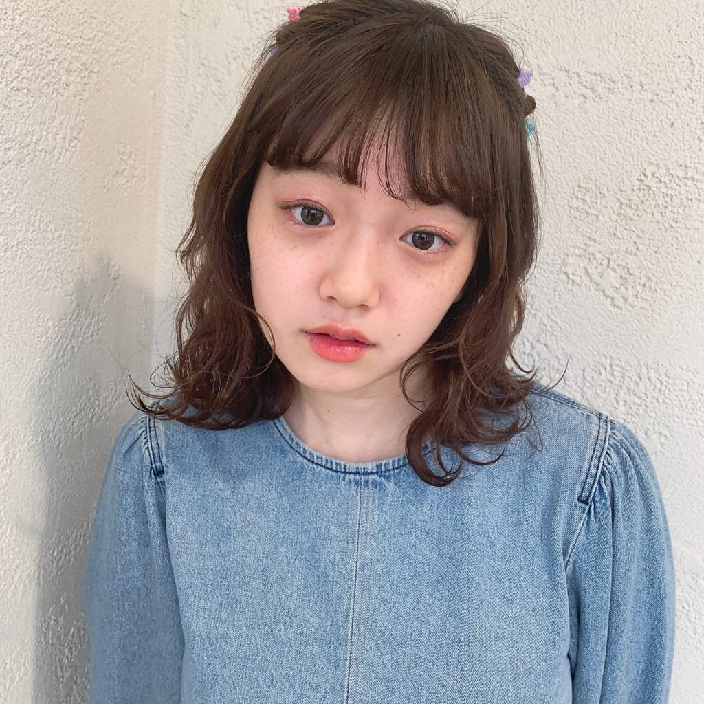 ミディアムボブスタイル写真