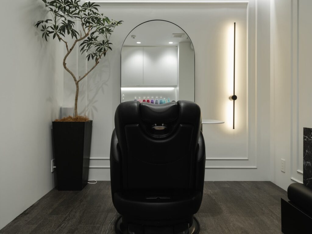 リノ ヘアー デザインの個室部屋の写真