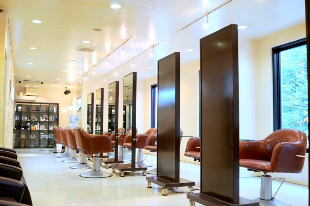 ティーケー フォー ヘアサロンの店内写真