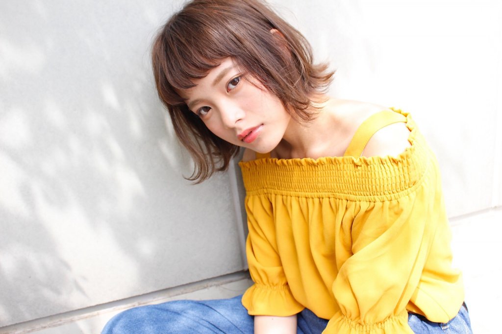 バルバオの外はねボブスタイルの写真