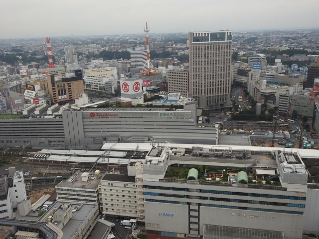 上空から横浜駅西口を撮影した写真