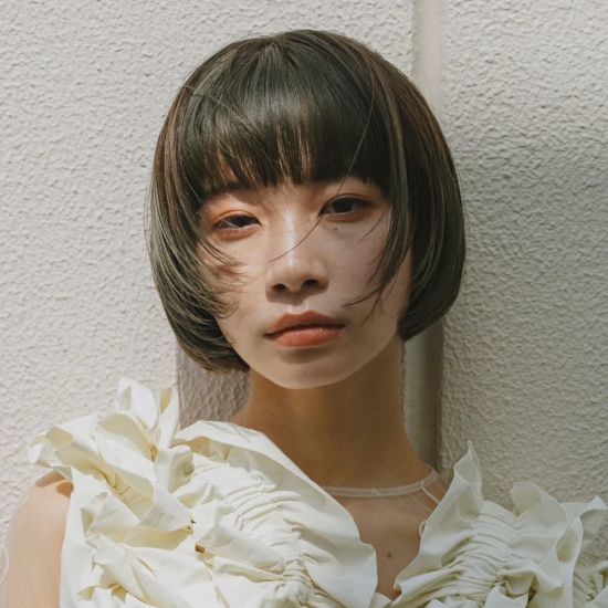 クリアーオブヘアーの切りっぱなしボブの写真