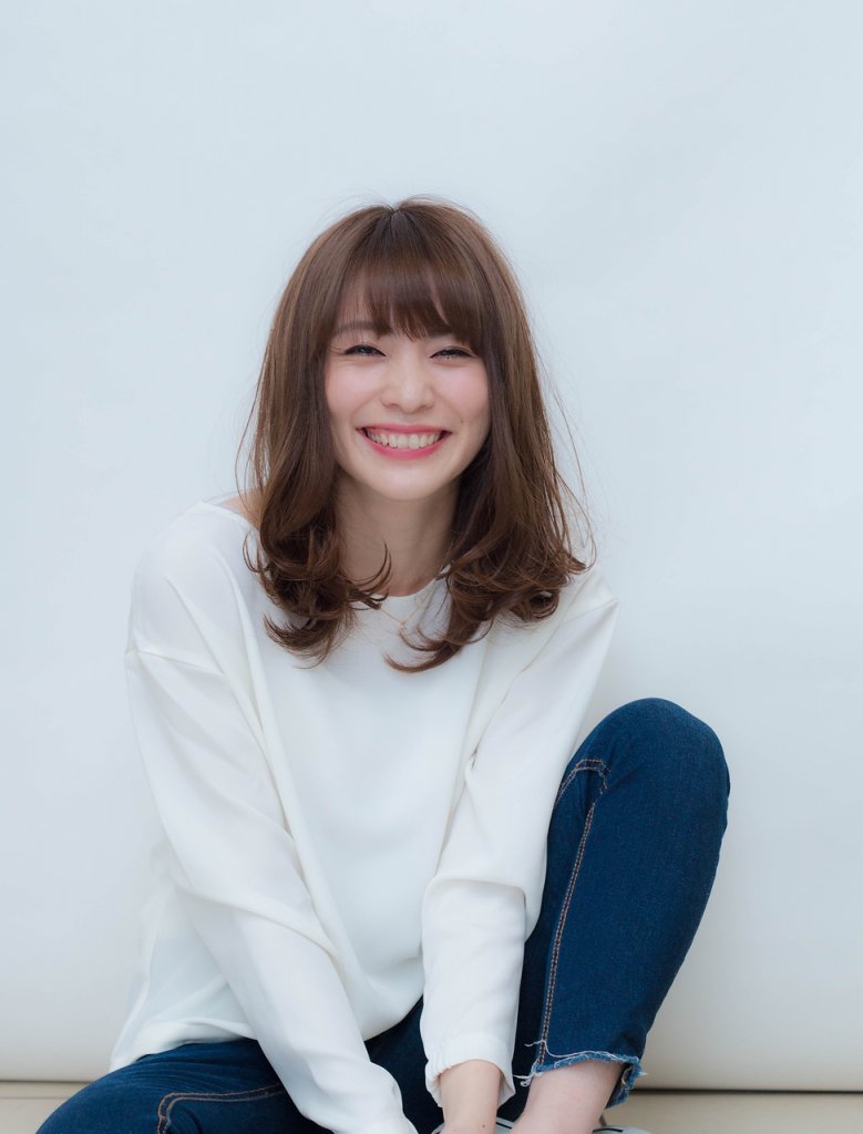ミディアムヘアのパースのスタイル写真