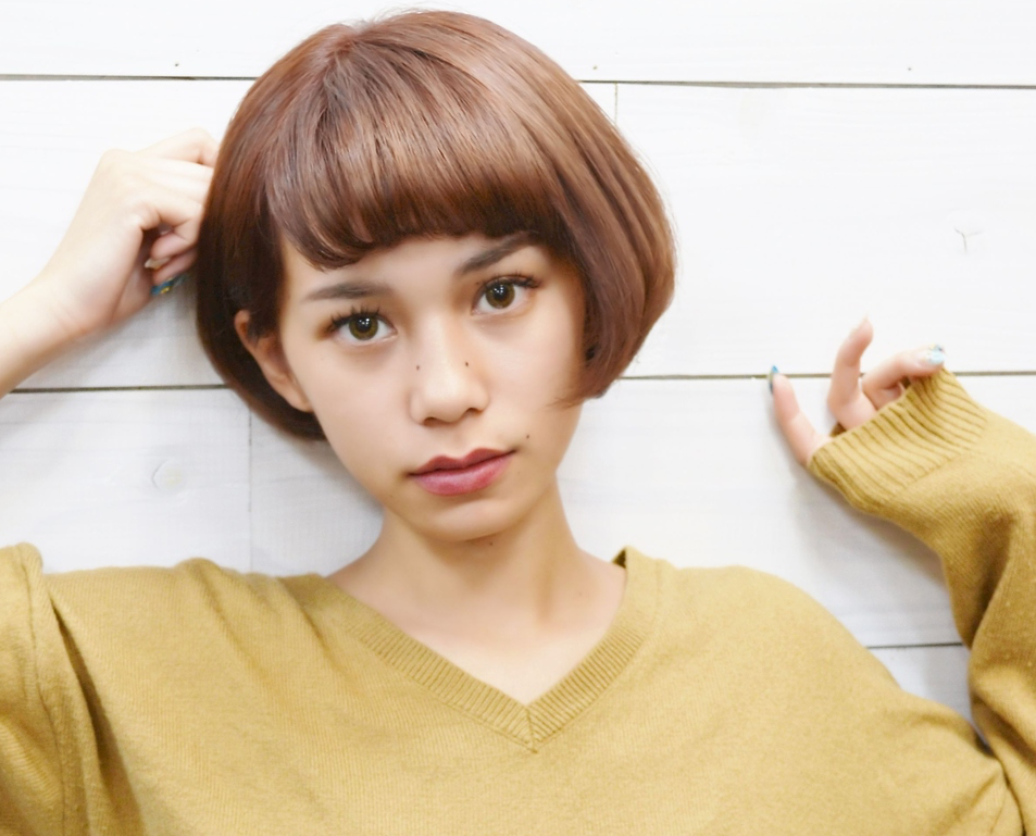 ショートボブの女性の写真