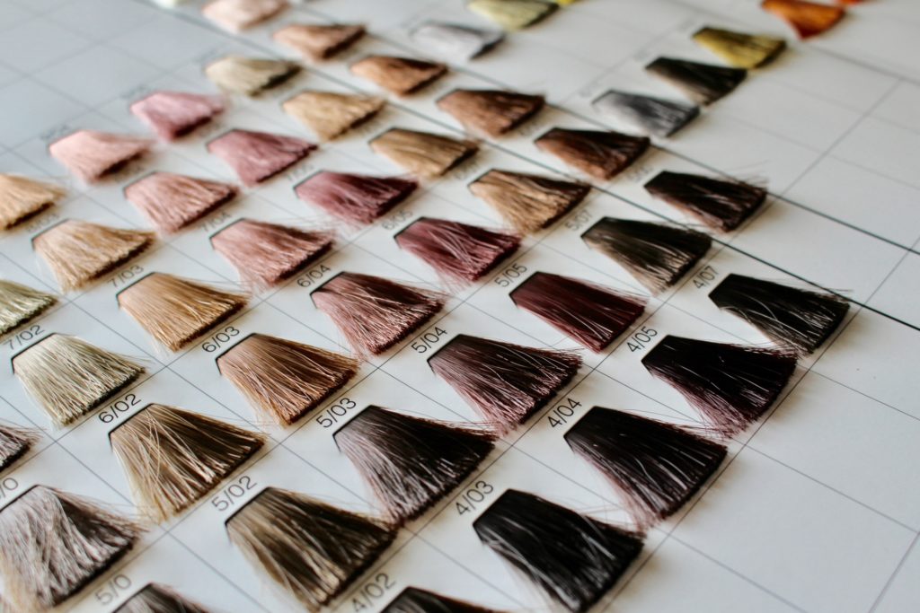 ヘアカラーのカラーチャートの写真