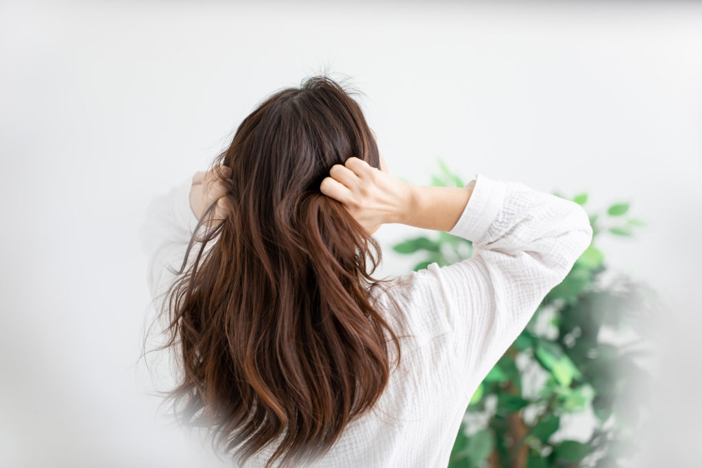 パーマの女性の写真