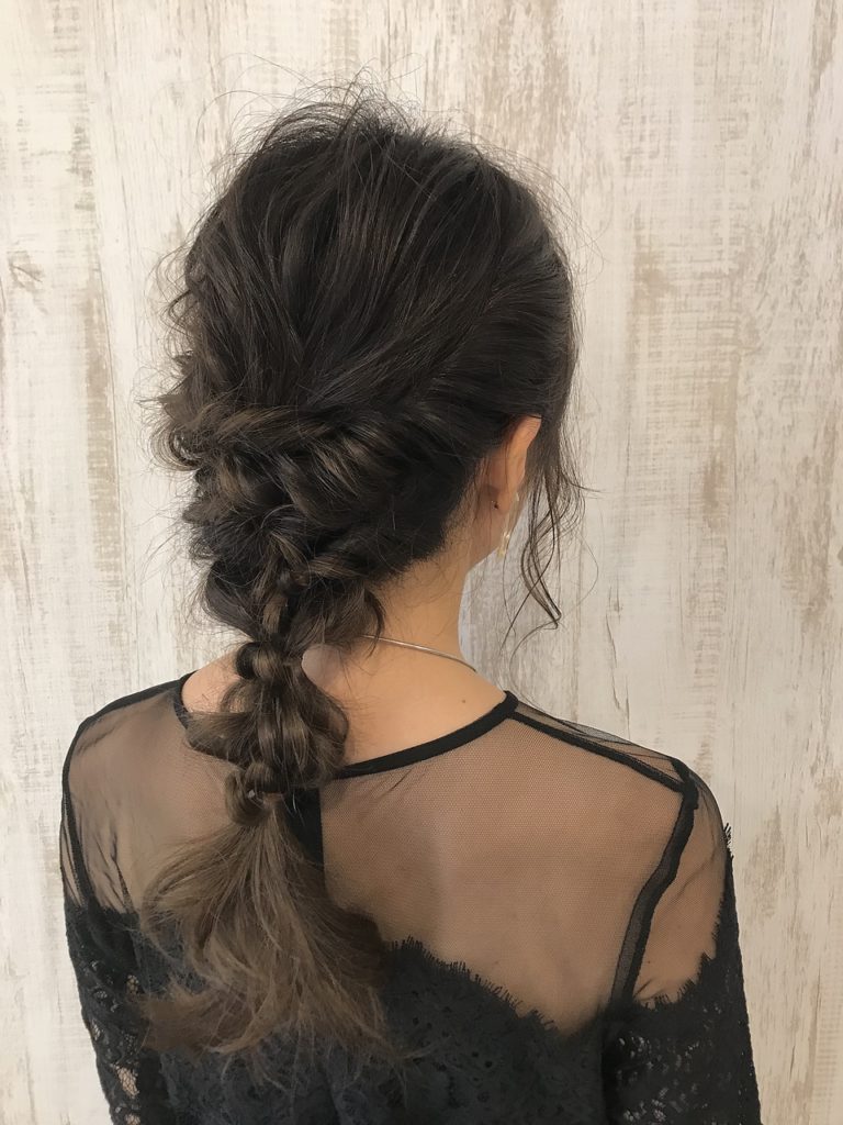 リンのヘアスタイルの写真