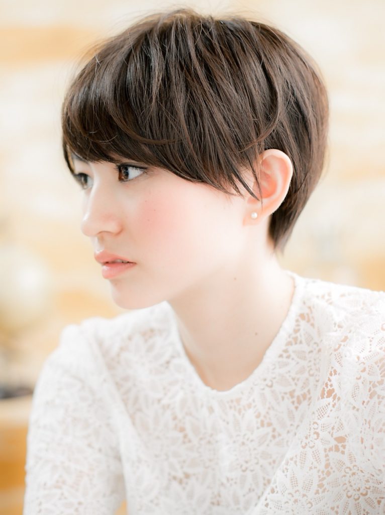 テオのショートヘアの写真