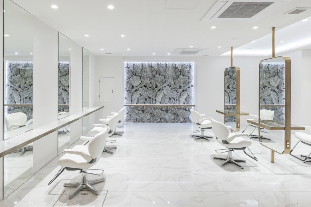 KINGDOM ALLURE　港南台の店内