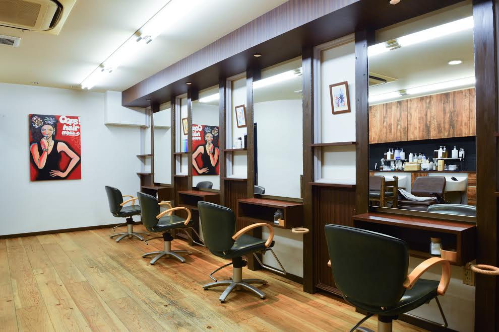 ウップスヘアーの店内写真