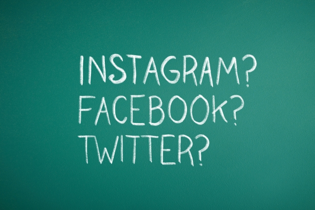 インスタ・FB・ツイッターと書いてある
