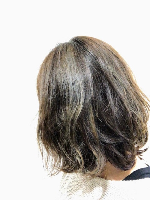白髪の女性の写真