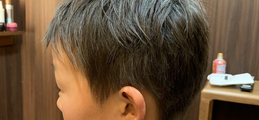 子供の美容室デビューを子持ち美容師が徹底解説 初めての方必見 Bsr Press 人気美容室情報 ベストサロンレポート