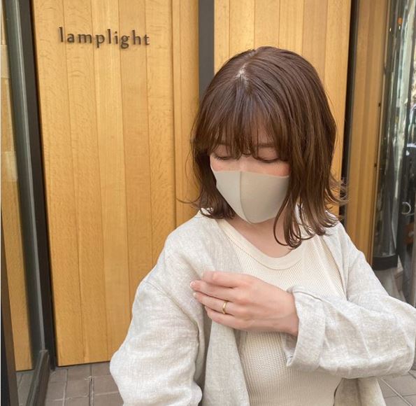 マスクをした女性の写真