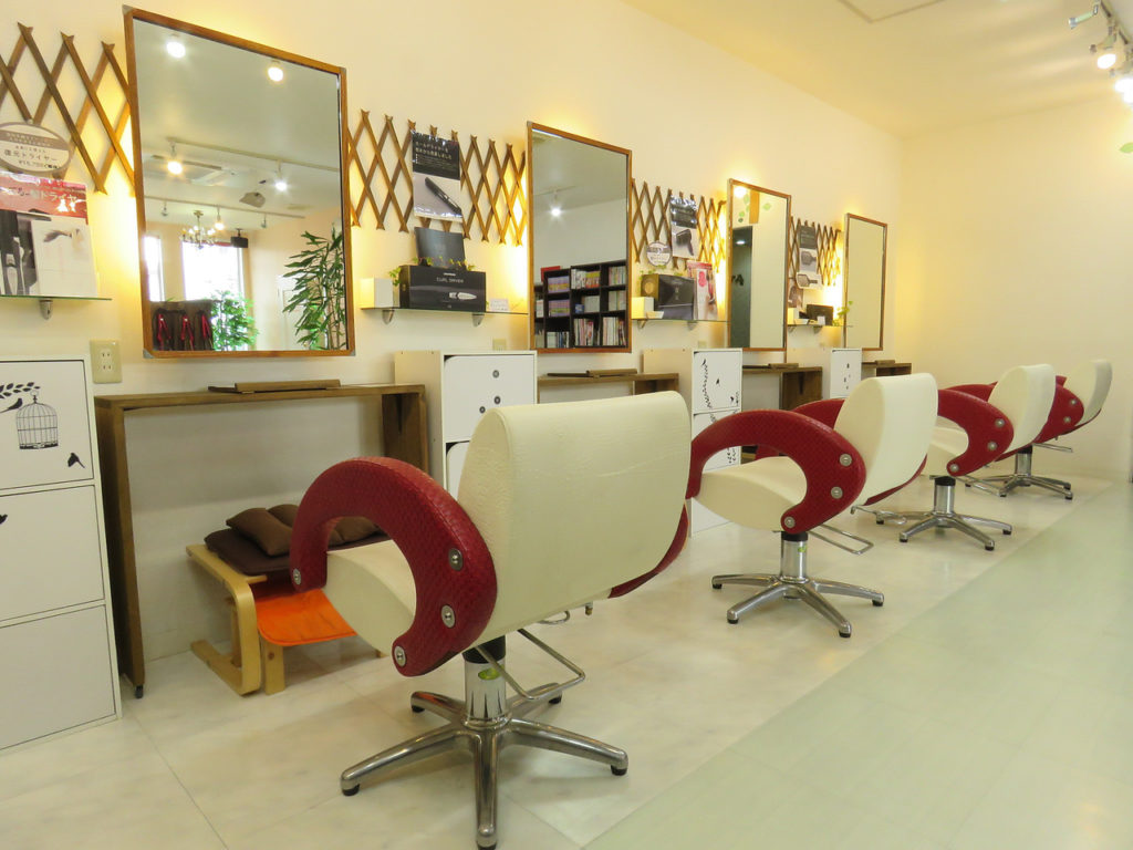 ヘアアリスワールド レガリアの店内写真