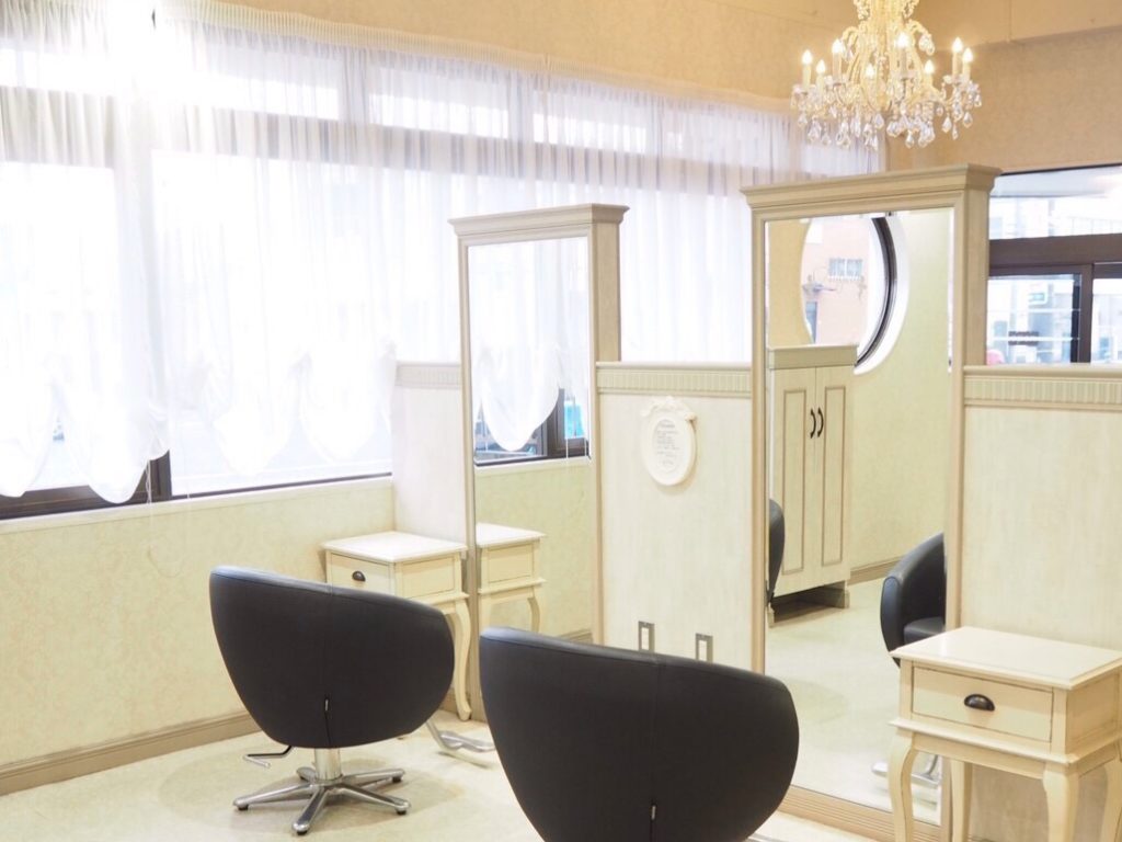 ヘア デザイン アンジェロの店内写真