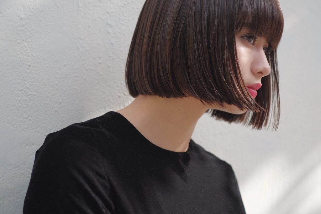 切りっぱなしボブの女性の写真