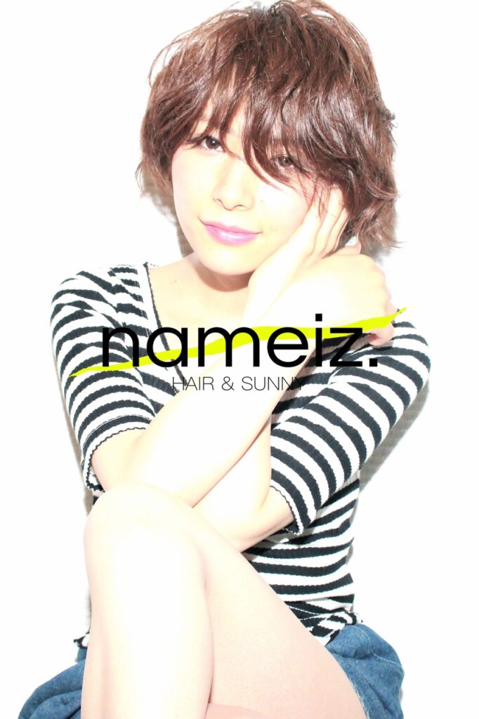 ショートスタイルの女性の写真