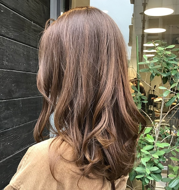 ルフュージュのカラーの施術写真