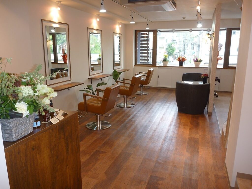 美容室ブルームヘアの店内写真